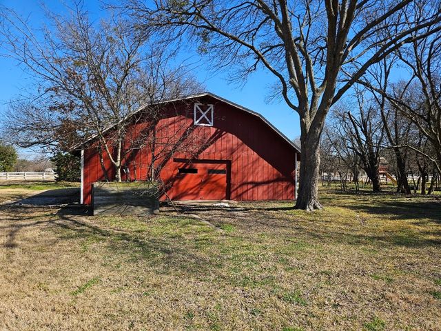 3911 Ranch Estates Drive, Plano, TX 75074