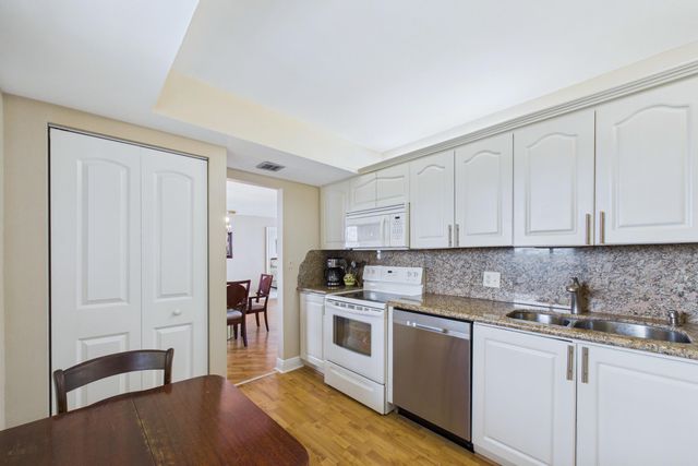 300 Ocean Trail Way 1407, Jupiter, FL 33477