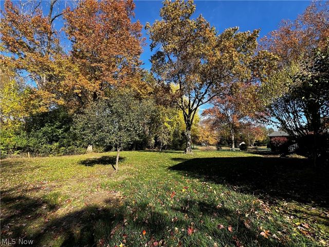 4720 Strouble Drive NW, Canton, OH 44718