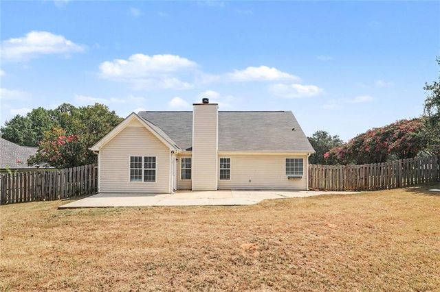 110 McIntosh Estates Drive, Sharpsburg, GA 30277