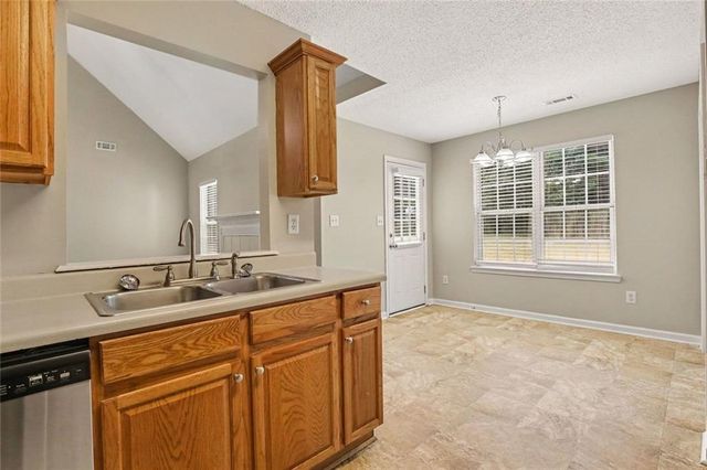 110 McIntosh Estates Drive, Sharpsburg, GA 30277