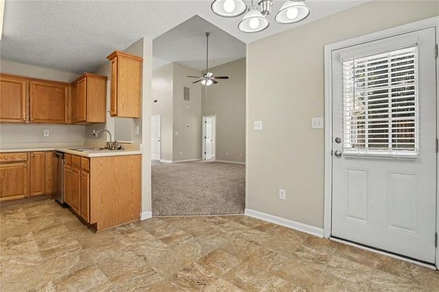 110 McIntosh Estates Drive, Sharpsburg, GA 30277