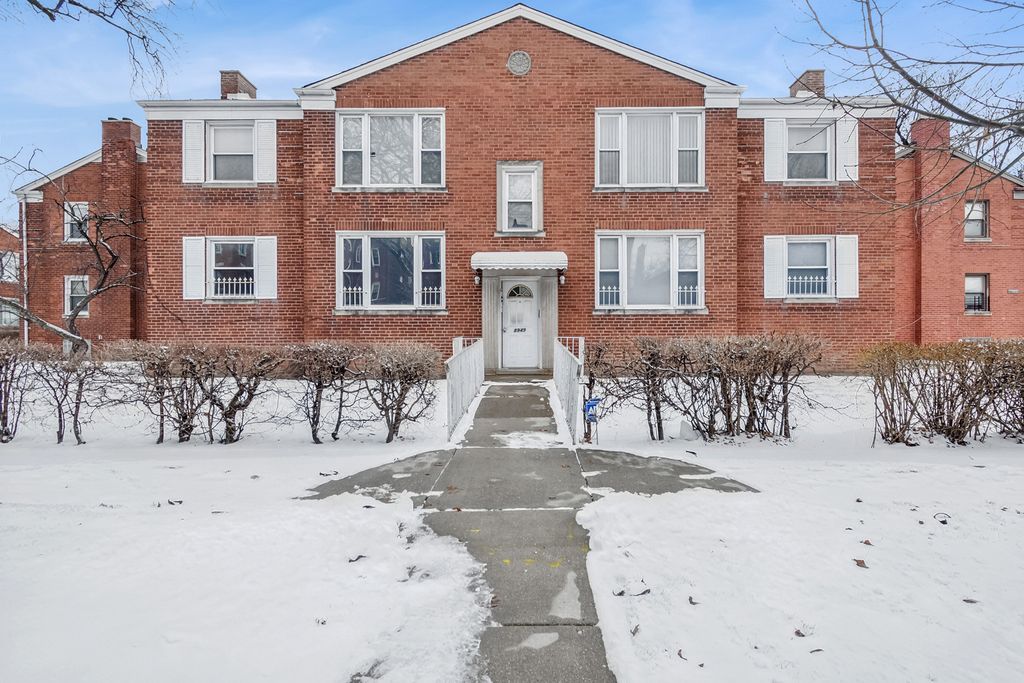 8949 S Blackstone Avenue 2, Chicago, IL 60619