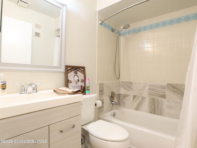 3147 Sir Hamilton Circle 10, Titusville, FL 32780