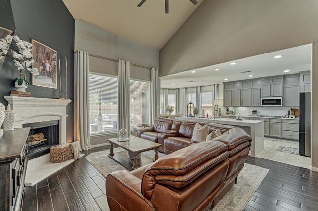 226 Hampton Glen Road, Montgomery, TX 77356