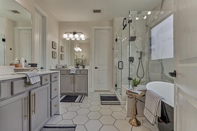 226 Hampton Glen Road, Montgomery, TX 77356