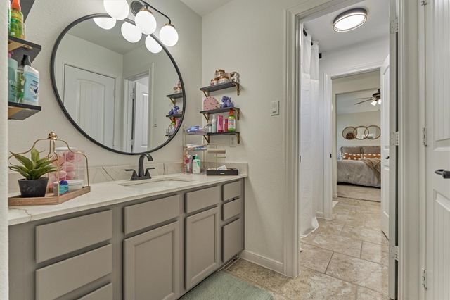 226 Hampton Glen Road, Montgomery, TX 77356