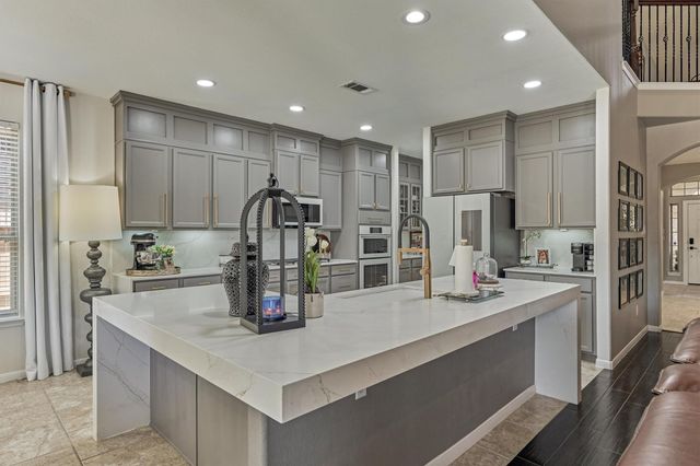 226 Hampton Glen Road, Montgomery, TX 77356