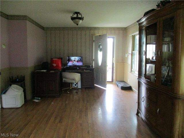 102 Parkgate Avenue, Austintown, OH 44515