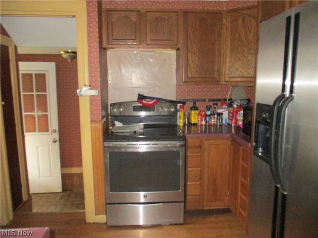 102 Parkgate Avenue, Austintown, OH 44515