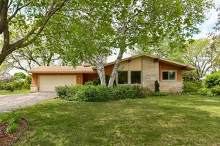4585 S Harland DRIVE, New Berlin, WI 53151