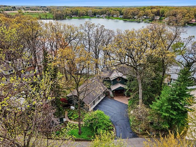 90888 Bluff Drive, Marcellus, MI 49067