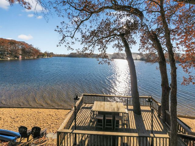 90888 Bluff Drive, Marcellus, MI 49067