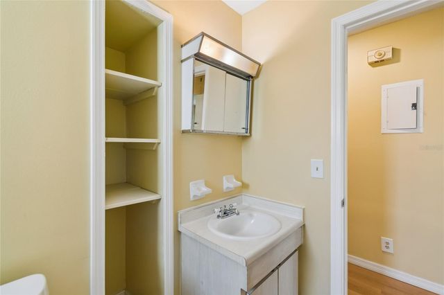 6706 S MASCOTTE STREET, Tampa, FL 33616