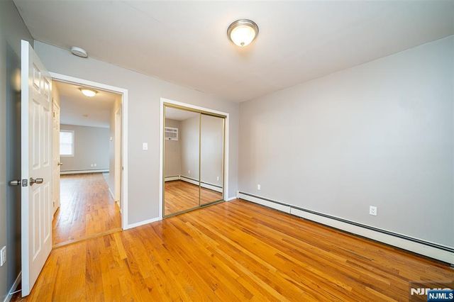 54 Chestnut Street, Weehawken, NJ 07086