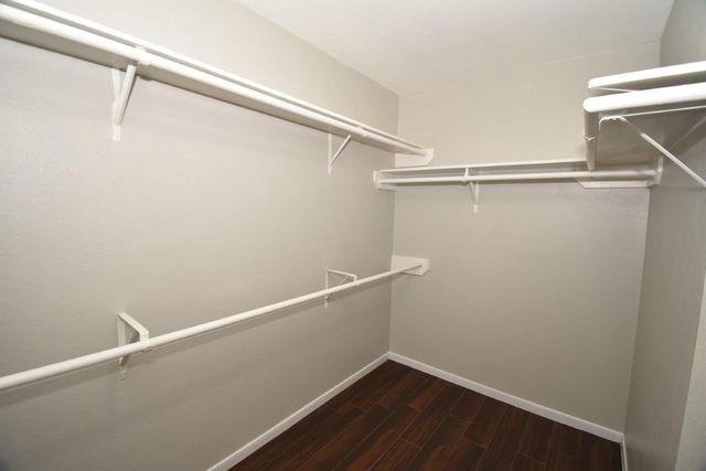 9007 Woodleigh, Houston, TX 77083