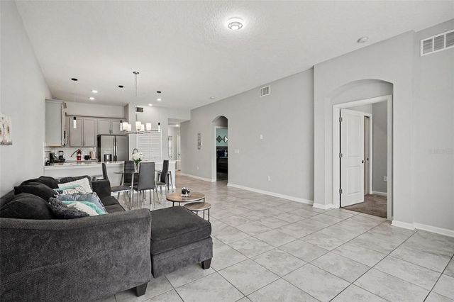 833 OCEAN COURSE AVENUE 833, Davenport, FL 33896
