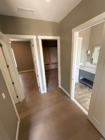 431 E 10Th Street, Bloomington, IN 47408