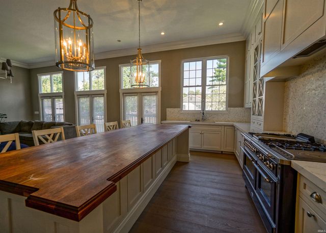 431 E 10Th Street, Bloomington, IN 47408