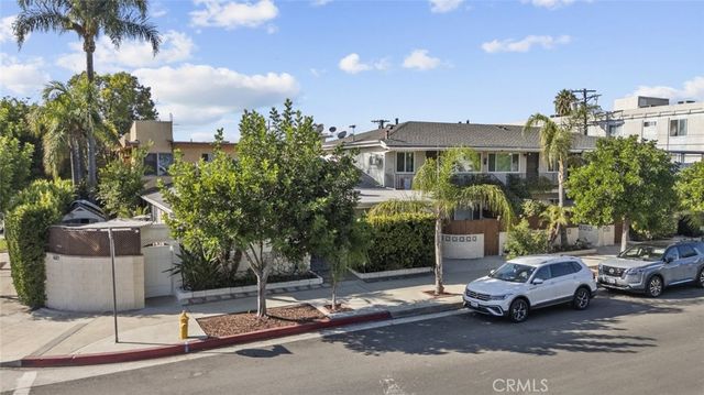 6661 Wilkinson Avenue, North Hollywood, CA 91606