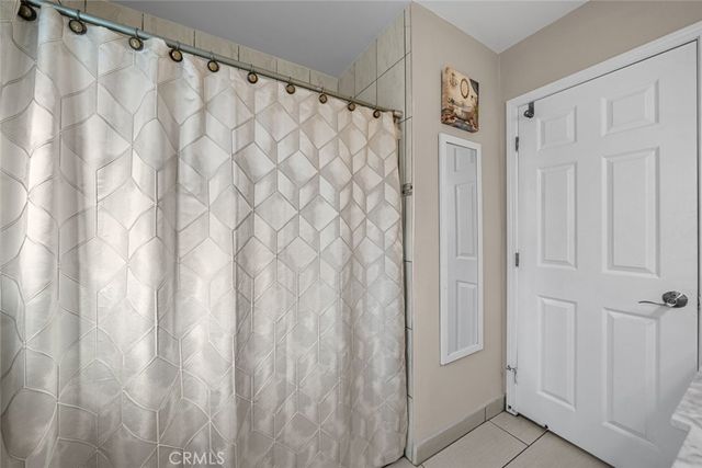 6661 Wilkinson Avenue, North Hollywood, CA 91606