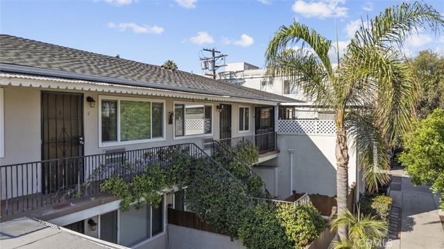 6661 Wilkinson Avenue, North Hollywood, CA 91606