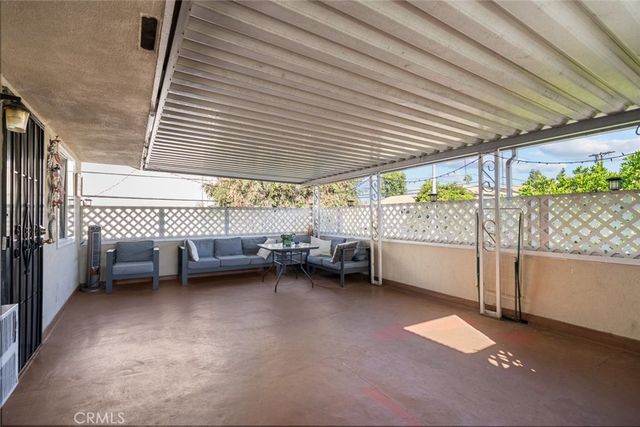 6661 Wilkinson Avenue, North Hollywood, CA 91606
