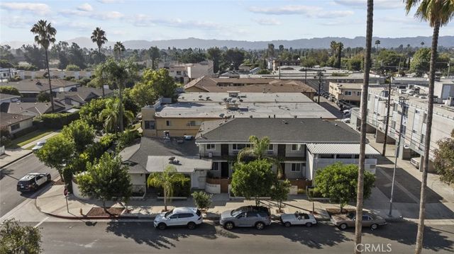 6661 Wilkinson Avenue, North Hollywood, CA 91606