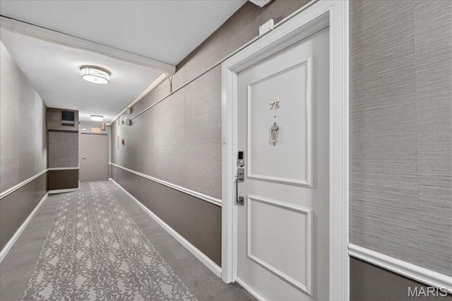 900 S Hanley Road 7E, Clayton, MO 63105