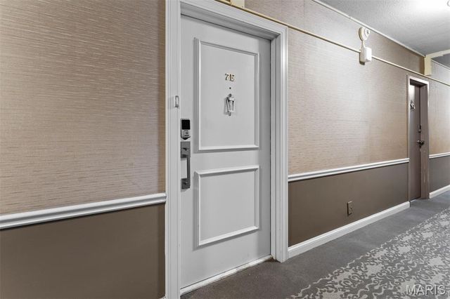 900 S Hanley Road 7E, Clayton, MO 63105