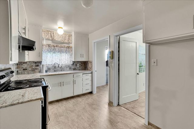 86 46th St, Sacramento, CA 95819