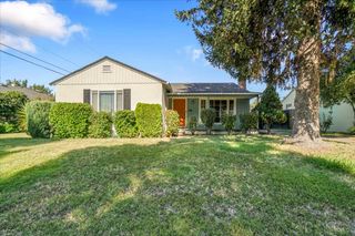 86 46th St, Sacramento, CA 95819