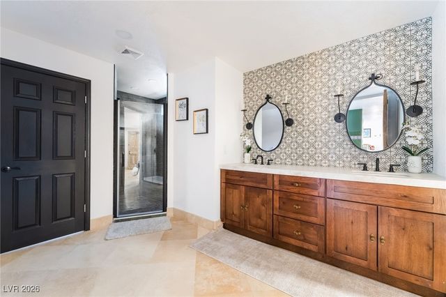 6465 Edna Avenue, Las Vegas, NV 89146