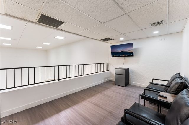 6465 Edna Avenue, Las Vegas, NV 89146