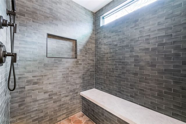 6465 Edna Avenue, Las Vegas, NV 89146