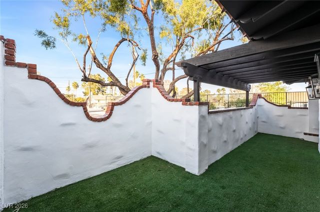 6465 Edna Avenue, Las Vegas, NV 89146