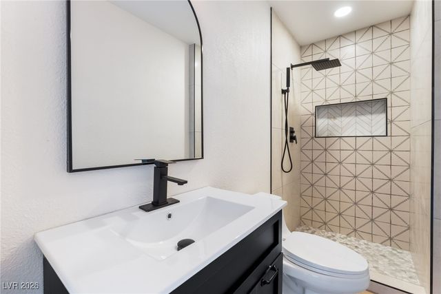 6465 Edna Avenue, Las Vegas, NV 89146