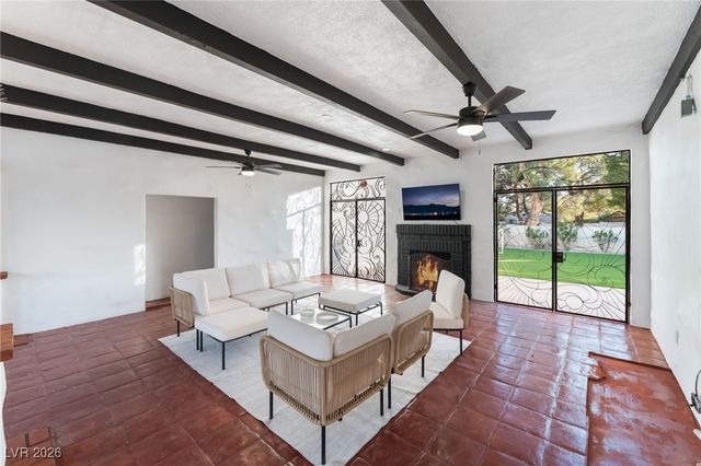 6465 Edna Avenue, Las Vegas, NV 89146