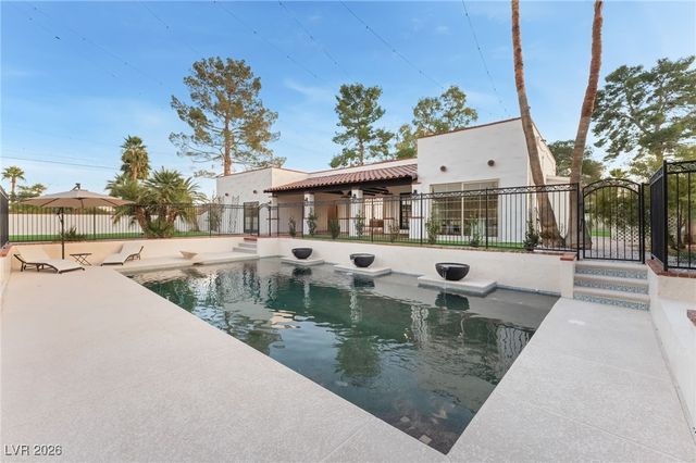 6465 Edna Avenue, Las Vegas, NV 89146