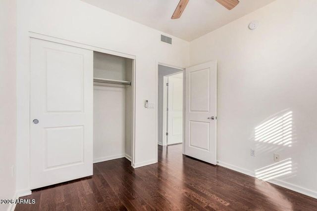 525 W LAKESIDE Drive 141, Tempe, AZ 85281