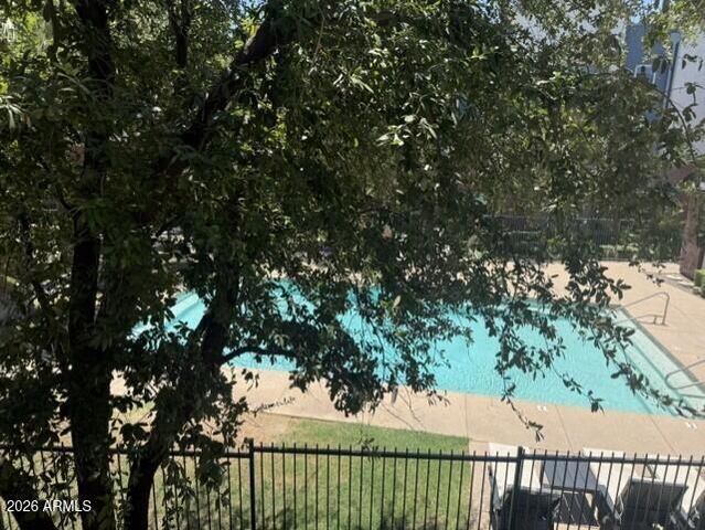 525 W LAKESIDE Drive 141, Tempe, AZ 85281