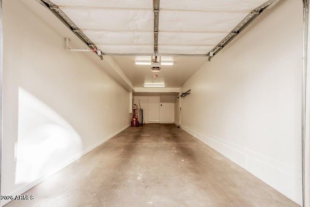 525 W LAKESIDE Drive 141, Tempe, AZ 85281