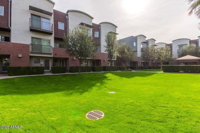 525 W LAKESIDE Drive 141, Tempe, AZ 85281