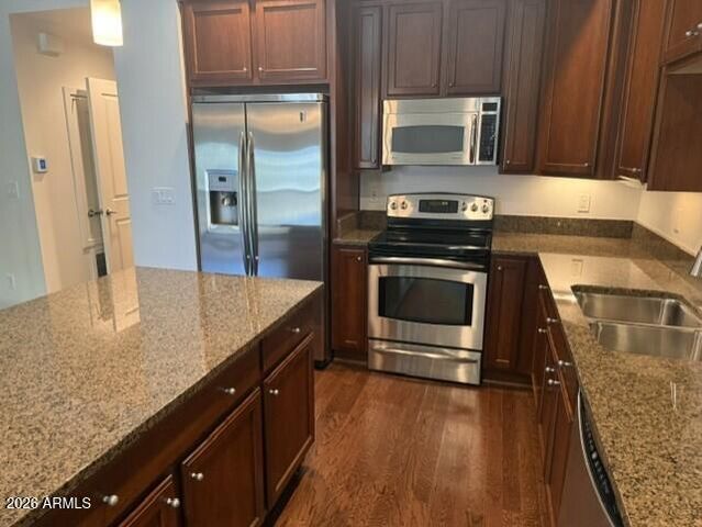 525 W LAKESIDE Drive 141, Tempe, AZ 85281