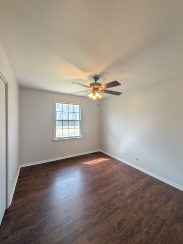 7010 Bethel Rd, Greenbrier, TN 37073