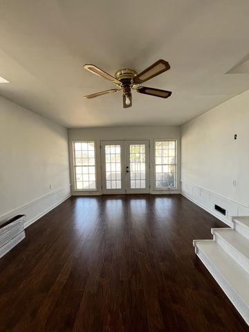 7010 Bethel Rd, Greenbrier, TN 37073