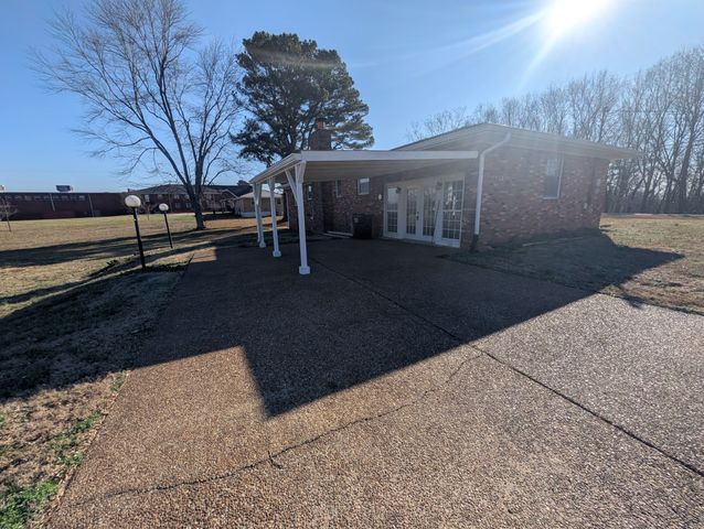 7010 Bethel Rd, Greenbrier, TN 37073