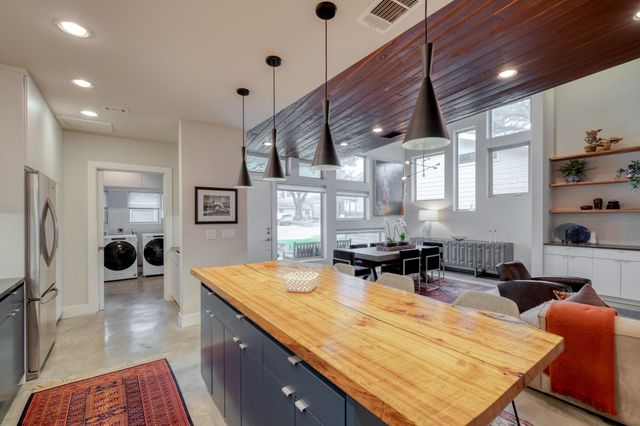 209 El Paso ST, Austin, TX 78704