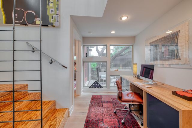 209 El Paso ST, Austin, TX 78704