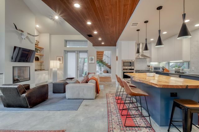 209 El Paso ST, Austin, TX 78704